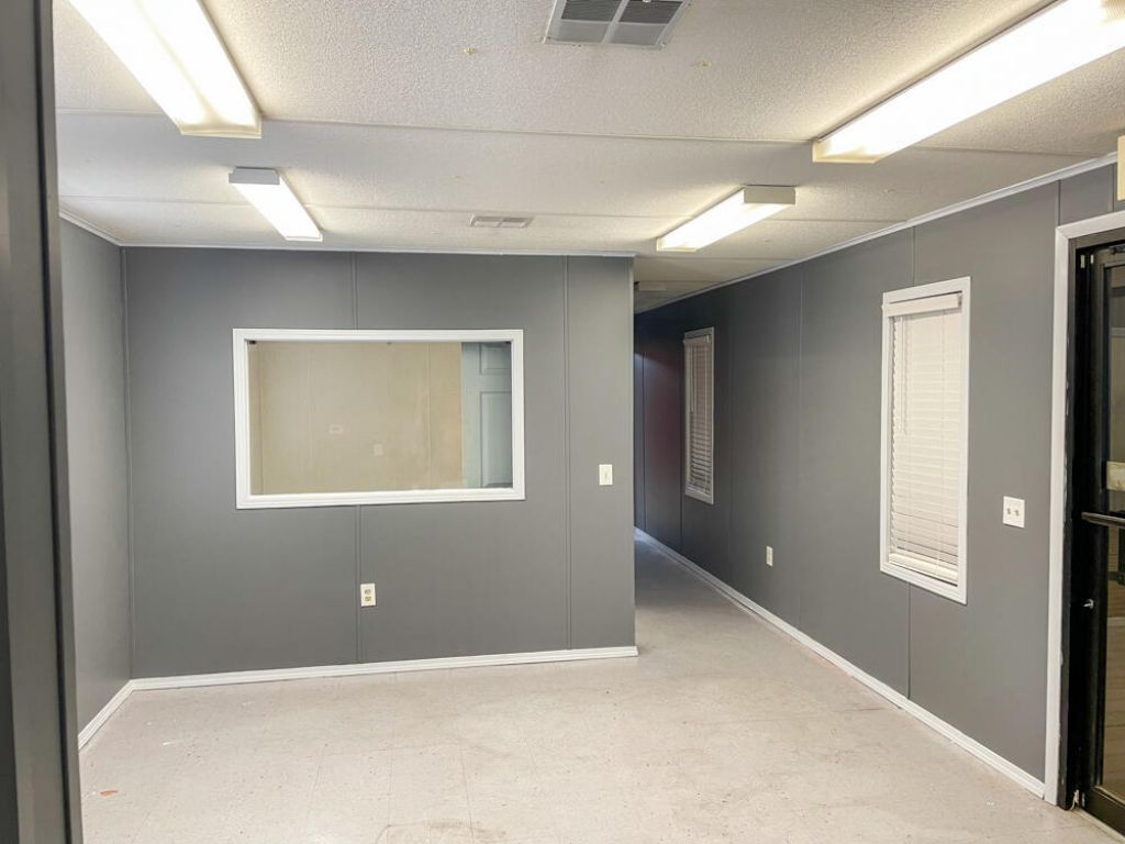 4510 Rivers Avenue  Photo 10