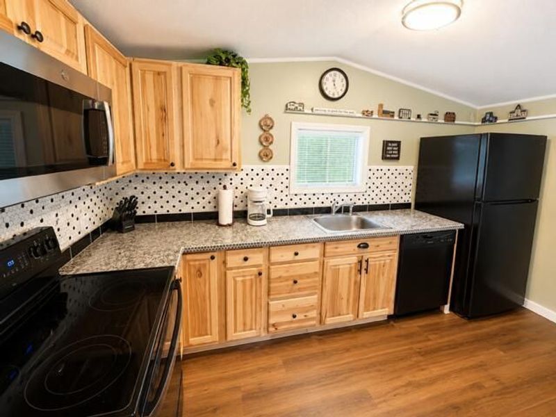 24 Horseshoe Drive , Newark, OH 43055 Photo 6