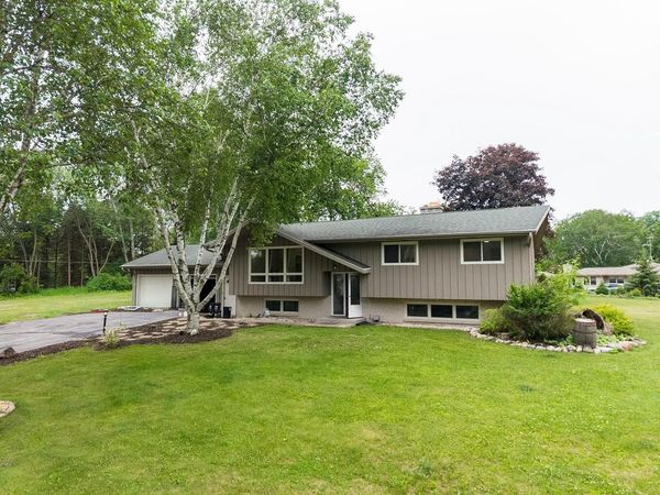 N6392 Sherry LANE, Sheboygan, WI 53083