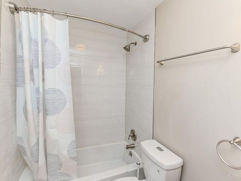 7844 Remington Road, Montgomery, OH 45242 Photo 22