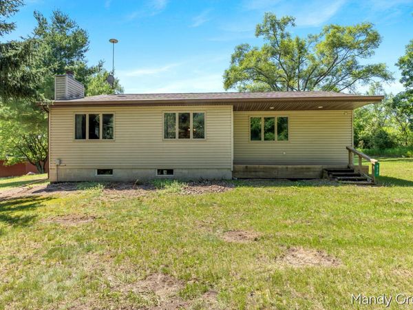 830 S Senator Road, Crystal, MI 48818