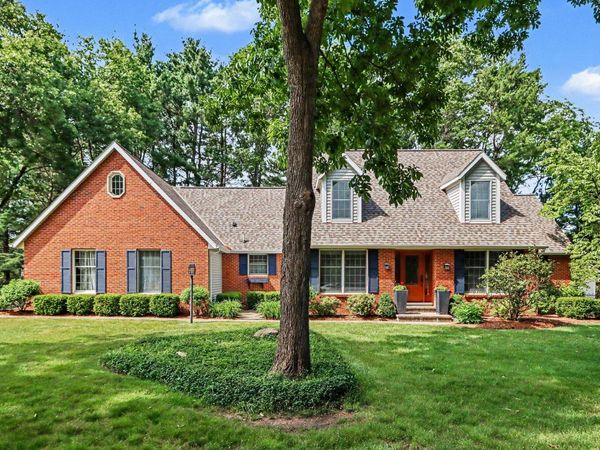 3020 Kalarama Avenue, Portage, MI 49024