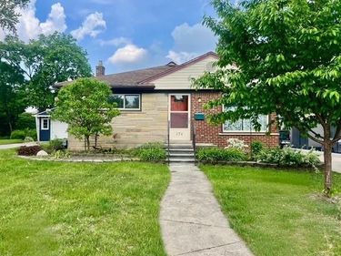 574 Auburn Street, Plymouth, Mi 48170