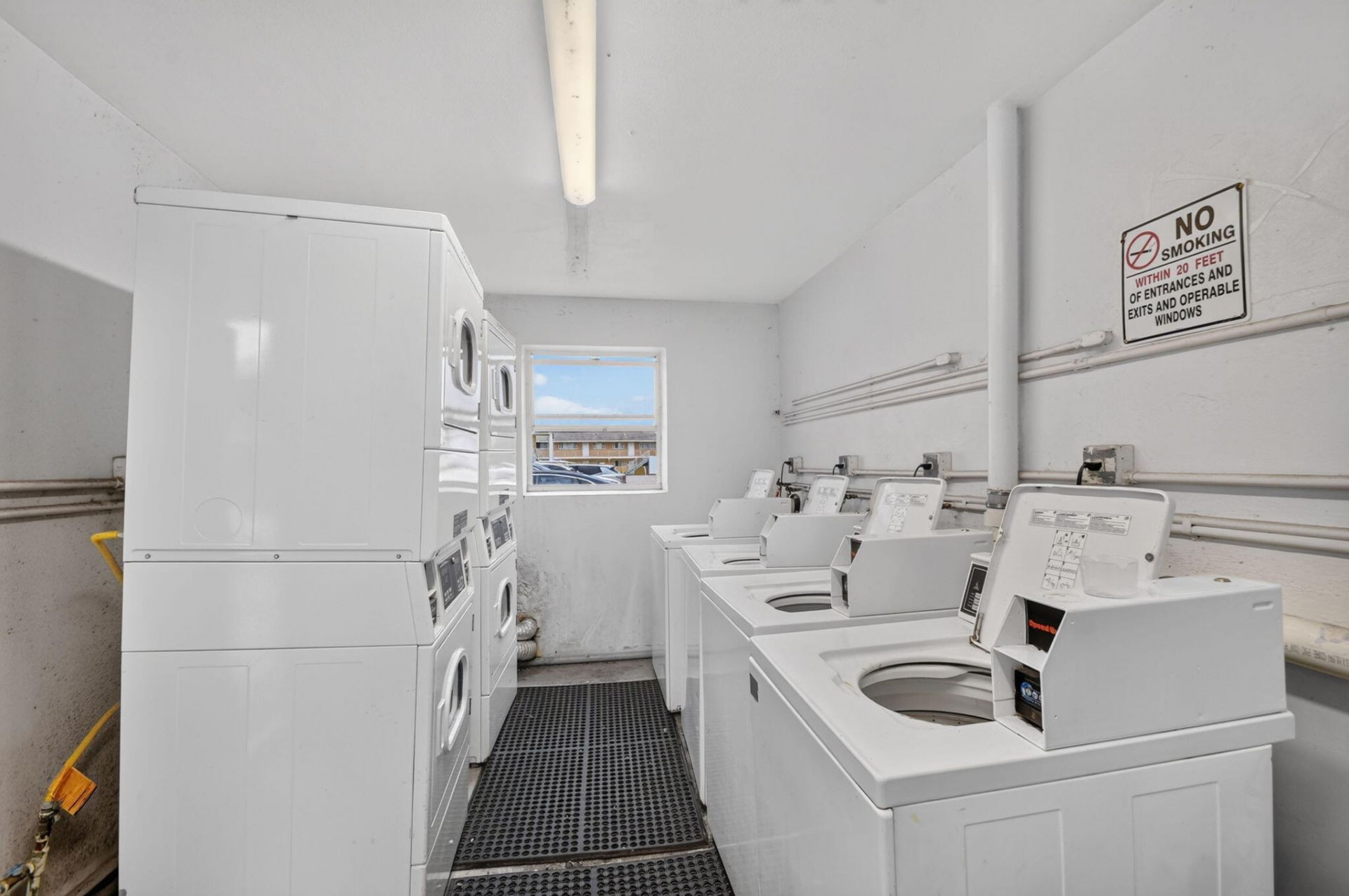 1505 Crescent Circle, Unit B24, Lake Park, FL 33403 Photo