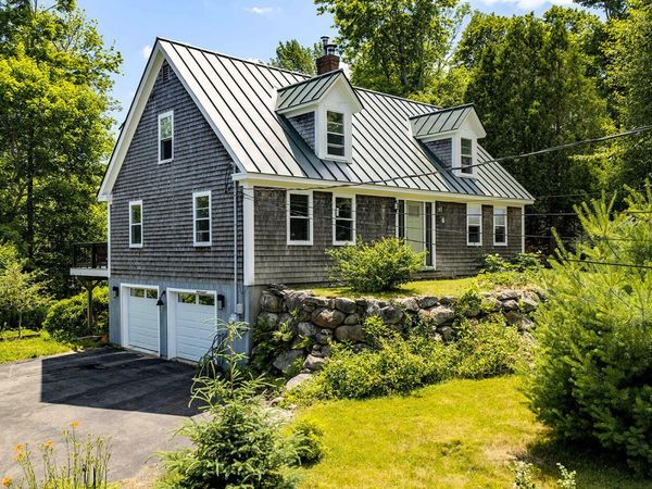 6 Chestnut Hill, Camden, ME 04843