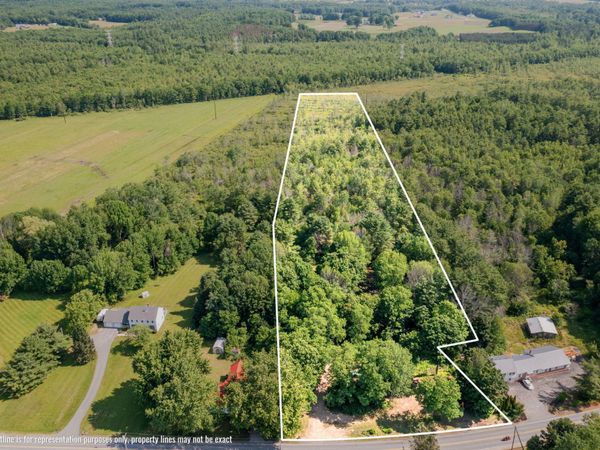 1326 Long Plains Road , Buxton, ME 04093