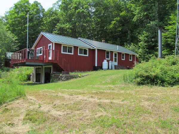 101 Thurlow Drive , Hartford, ME 04220