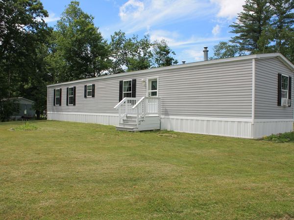 7 Arrowhead Drive, Lisbon, ME 04250