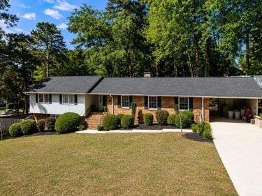 1901 Hillock Drive, Raleigh, NC 27612