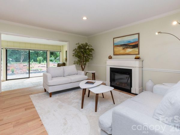 301 Crowfields Lane , Asheville, NC 28803