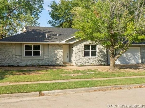 2508 E El Paso Street, Broken Arrow, OK 74014