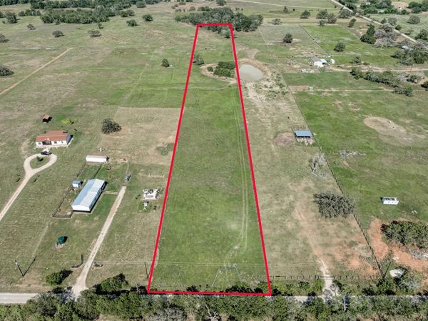 5309 Tenney Creek RD, Luling, TX 78648