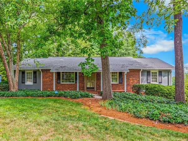 1837 Turfwood Drive , Pfafftown, NC 27040