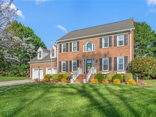 30 Victoria Place, Gibsonville, NC 27249
