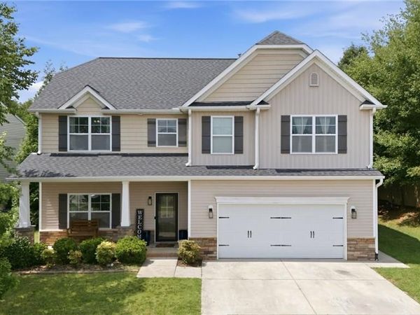 218 Penry Lane , Clemmons, NC 27012