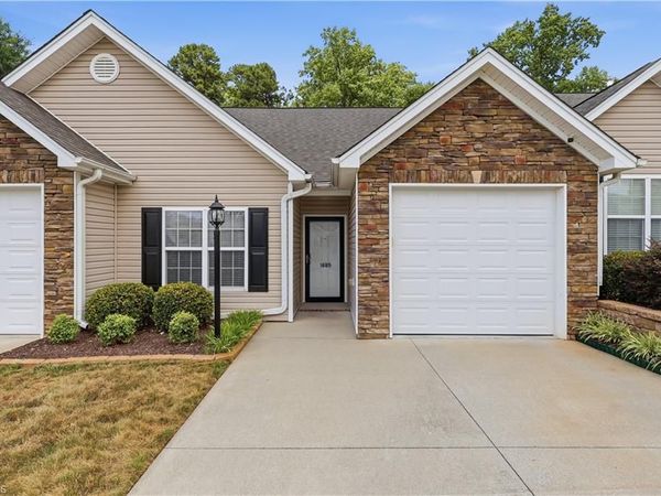 1689 Grand Springs Drive , Winston-Salem, NC 27127