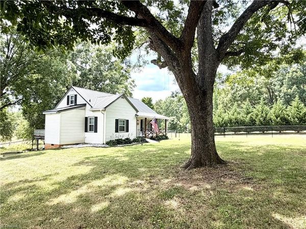 2935 Boones Cave Road , Lexington, NC 27295
