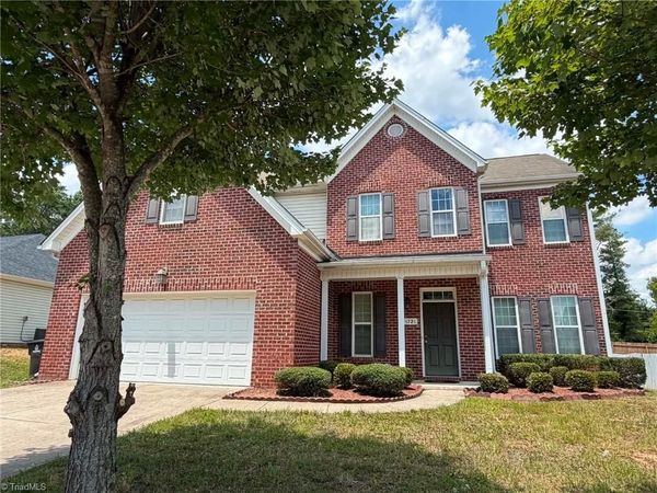 1721 Timber Cove Court , Winston-Salem, NC 27127