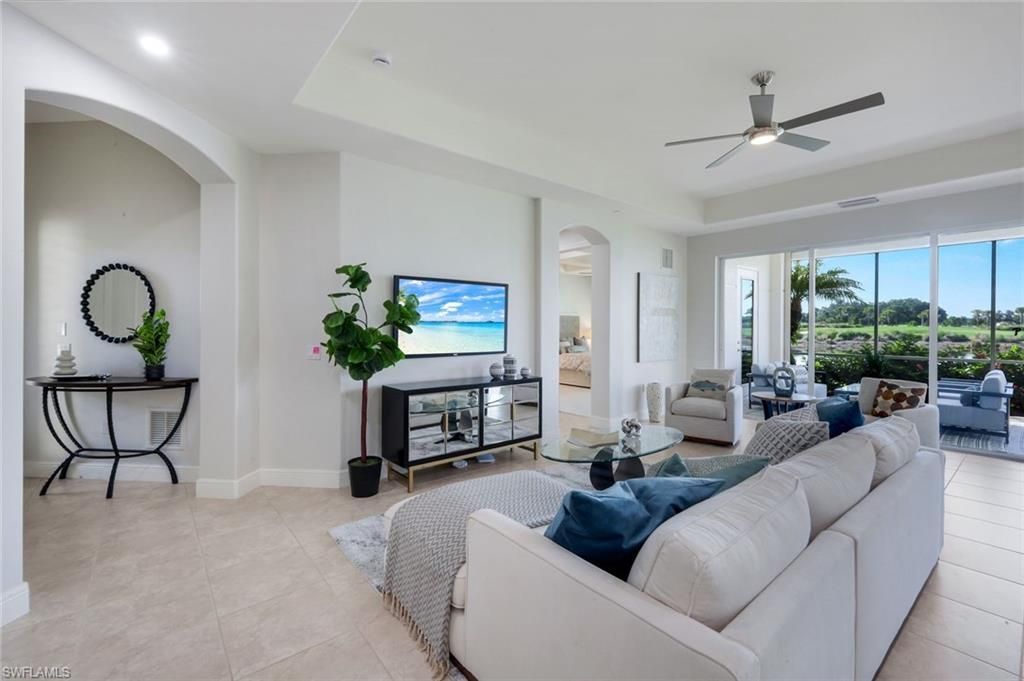 558 Avellino Isles Cir , Unit 14102, Naples, FL 34119 Photo