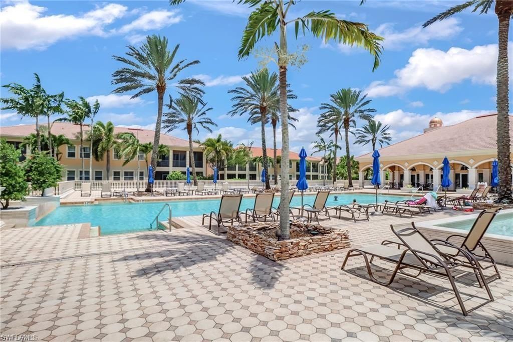 558 Avellino Isles Cir , Unit 14102, Naples, FL 34119 Photo
