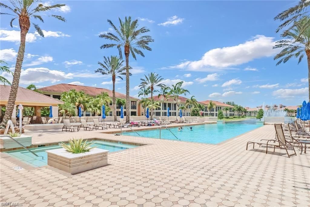 558 Avellino Isles Cir , Unit 14102, Naples, FL 34119 Photo