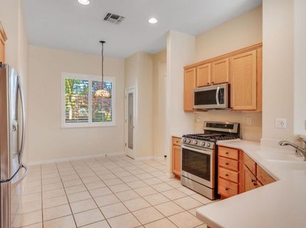 2713 Robinson Creek Ln, Elk Grove, CA 95758 Photo