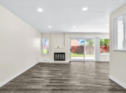 9081 Meadowdale Way, Elk Grove, CA 95624 Photo