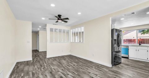 9081 Meadowdale Way, Elk Grove, CA 95624 Photo