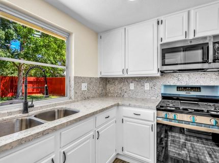 9081 Meadowdale Way, Elk Grove, CA 95624 Photo