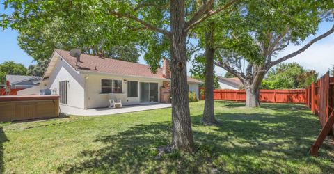 9081 Meadowdale Way, Elk Grove, CA 95624 Photo