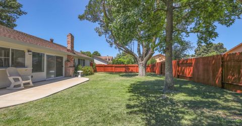 9081 Meadowdale Way, Elk Grove, CA 95624 Photo
