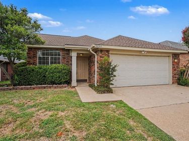 8844 Mystic Trail, Fort Worth, TX 76118