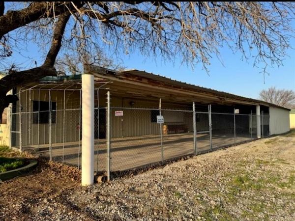 1530 E Reno Road , Reno, TX 75038