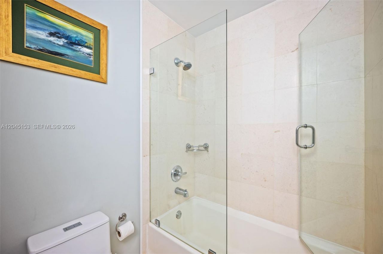 60 SW 13th St, Unit 4002, Miami, FL 33130 Photo