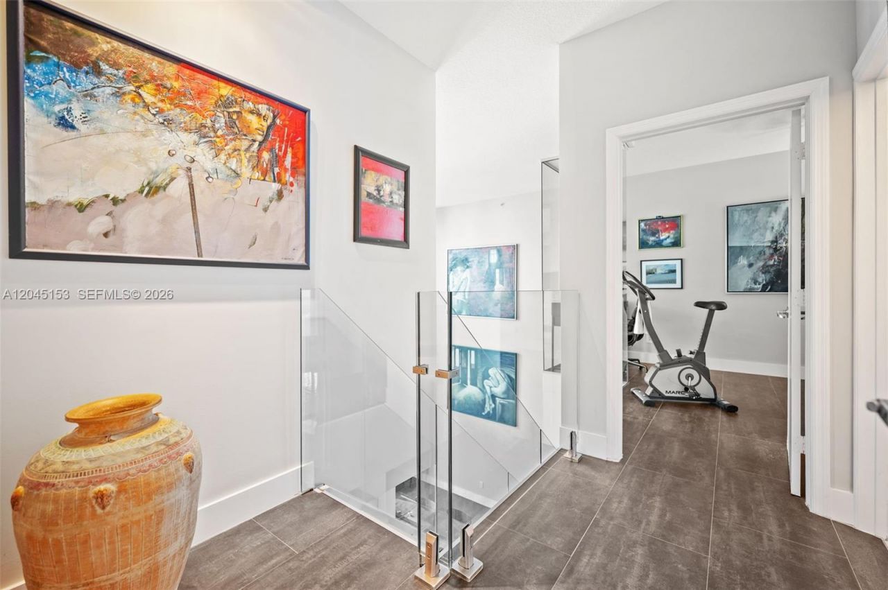 60 SW 13th St, Unit 4002, Miami, FL 33130 Photo