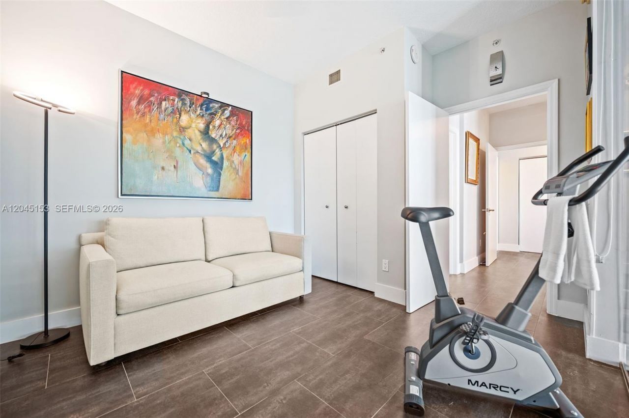 60 SW 13th St, Unit 4002, Miami, FL 33130 Photo