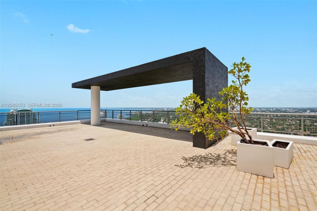 60 SW 13th St, Unit 4002, Miami, FL 33130 Photo