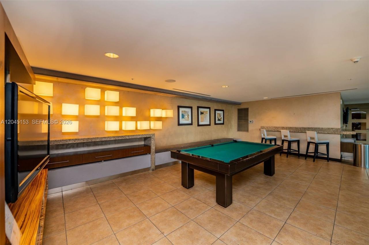 60 SW 13th St, Unit 4002, Miami, FL 33130 Photo
