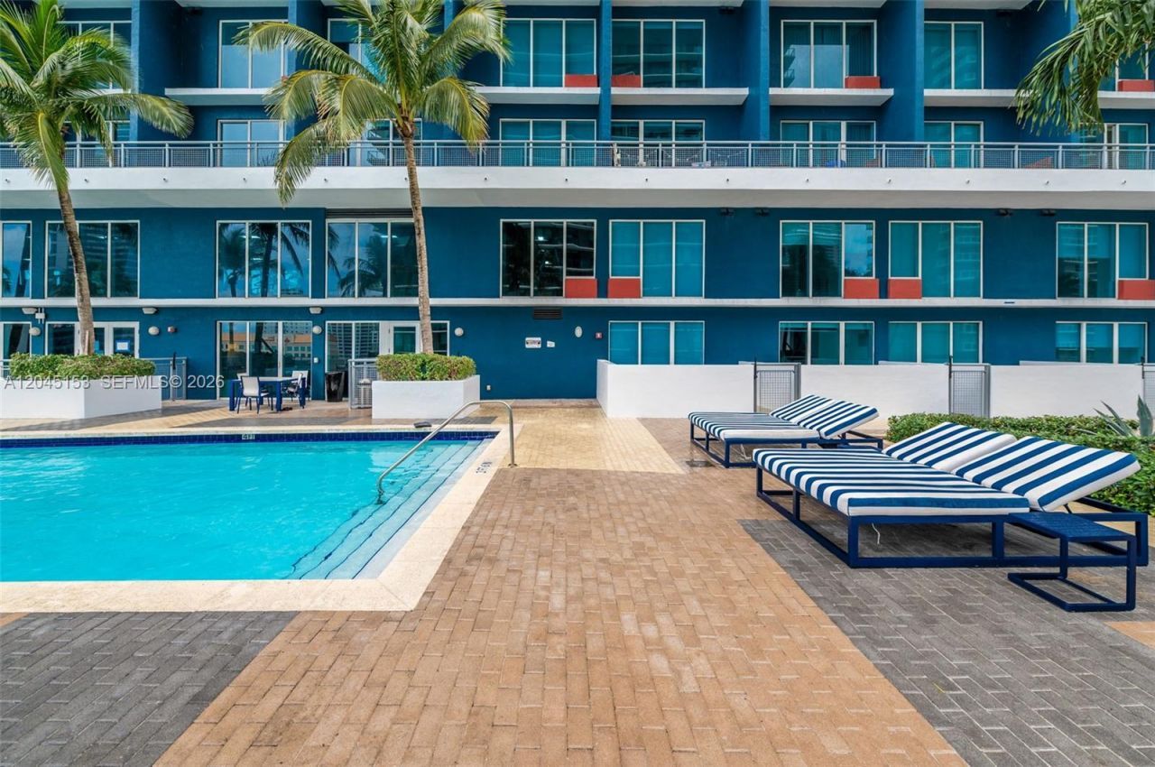 60 SW 13th St, Unit 4002, Miami, FL 33130 Photo
