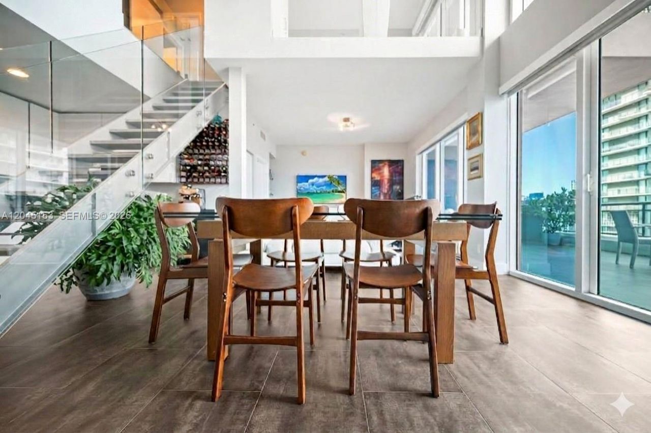 60 SW 13th St, Unit 4002, Miami, FL 33130 Photo