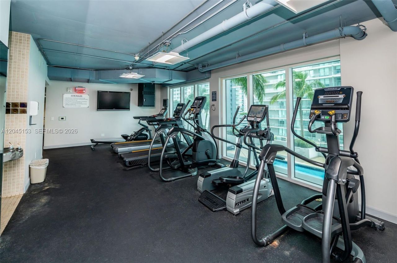 60 SW 13th St, Unit 4002, Miami, FL 33130 Photo