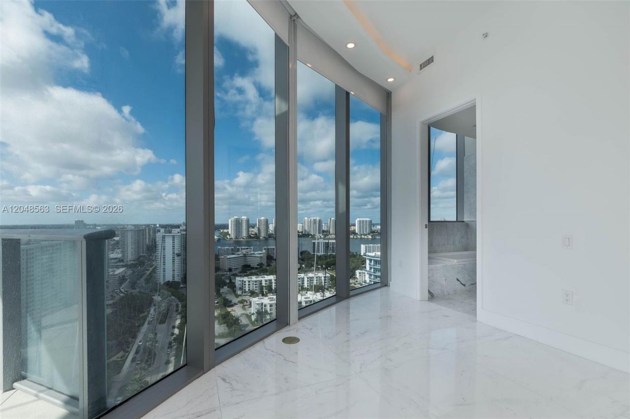 17475 Collins Ave , Unit 2003, Sunny Isles Beach, FL 33160 Photo