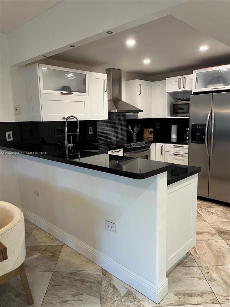 2301 Collins Ave , Unit 731, Miami Beach, FL 33139 Photo