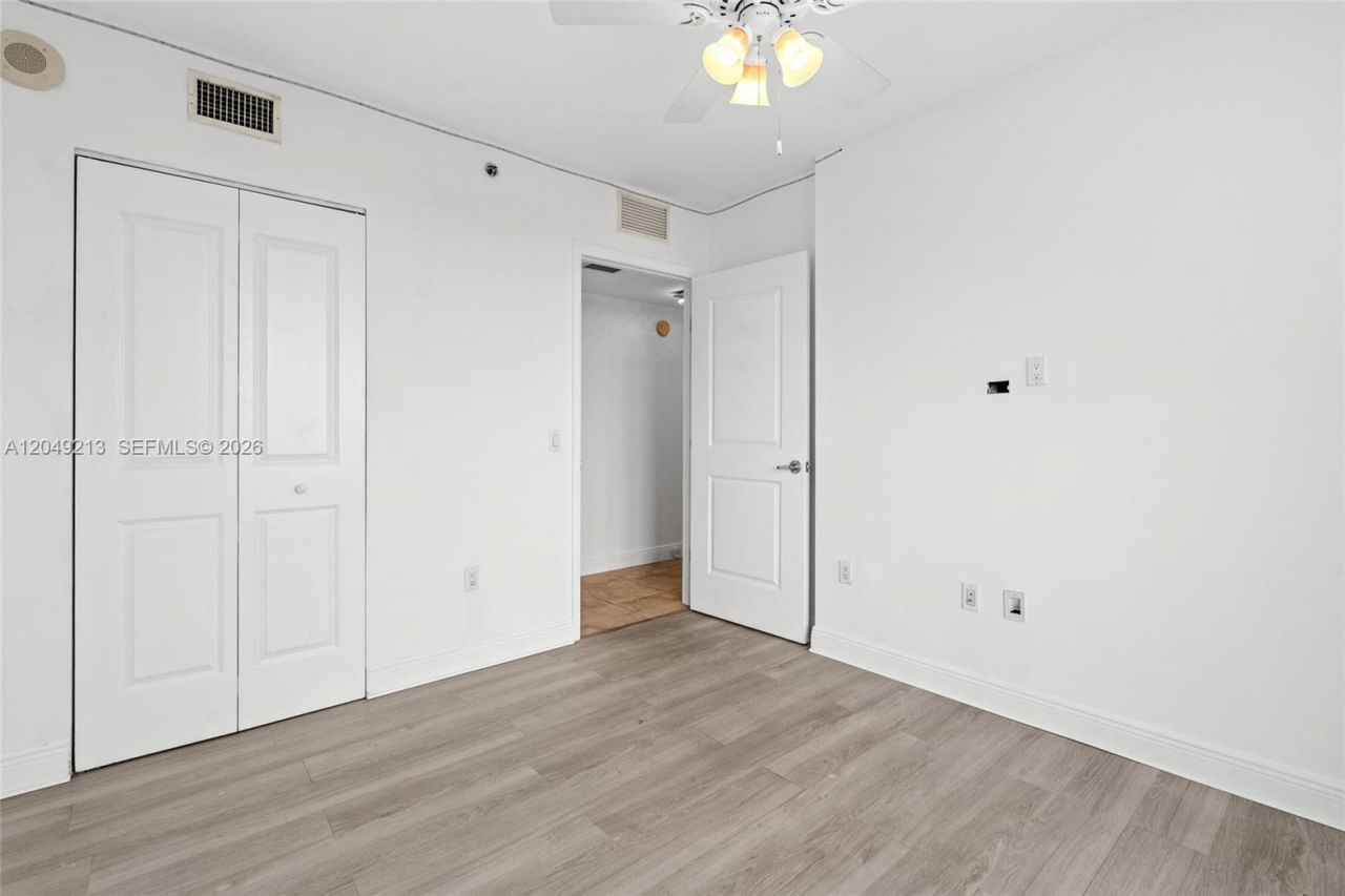 2681 N Flamingo Rd , Unit 2205S, Sunrise, FL 33323 Photo