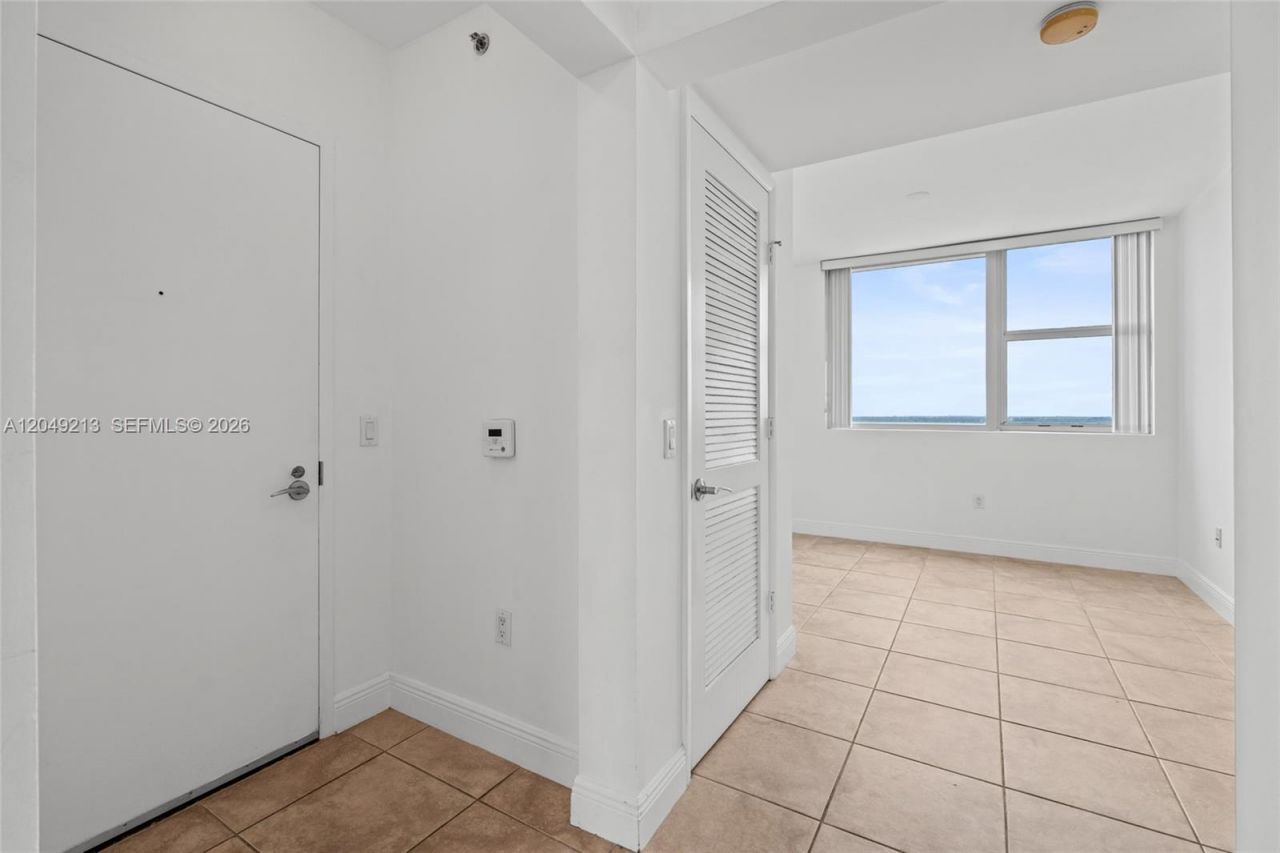 2681 N Flamingo Rd , Unit 2205S, Sunrise, FL 33323 Photo