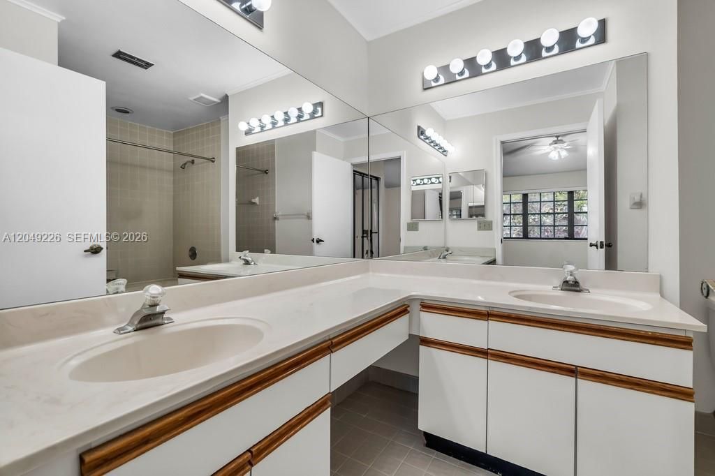 3454 Laurel Oaks Ln , Hollywood, FL 33021 Photo