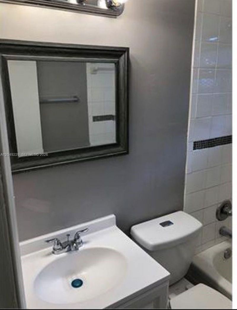 2736 NW 2nd St , Unit 2736, Pompano Beach, FL 33069 Photo