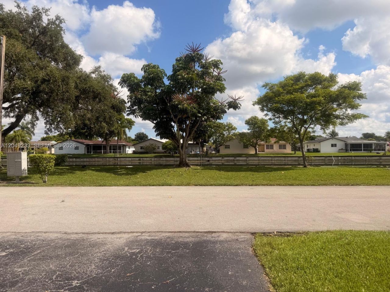 9536 NW 65th St , Unit 8B, Tamarac, FL 33321 Photo