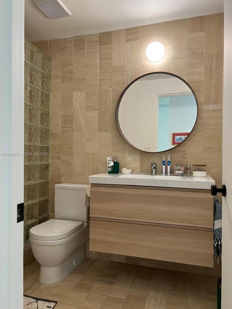 4101 Battersea Rd , Unit 1, Miami, FL 33133 Photo