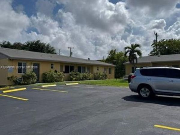 Unit 9, North Miami Beach, FL 33162